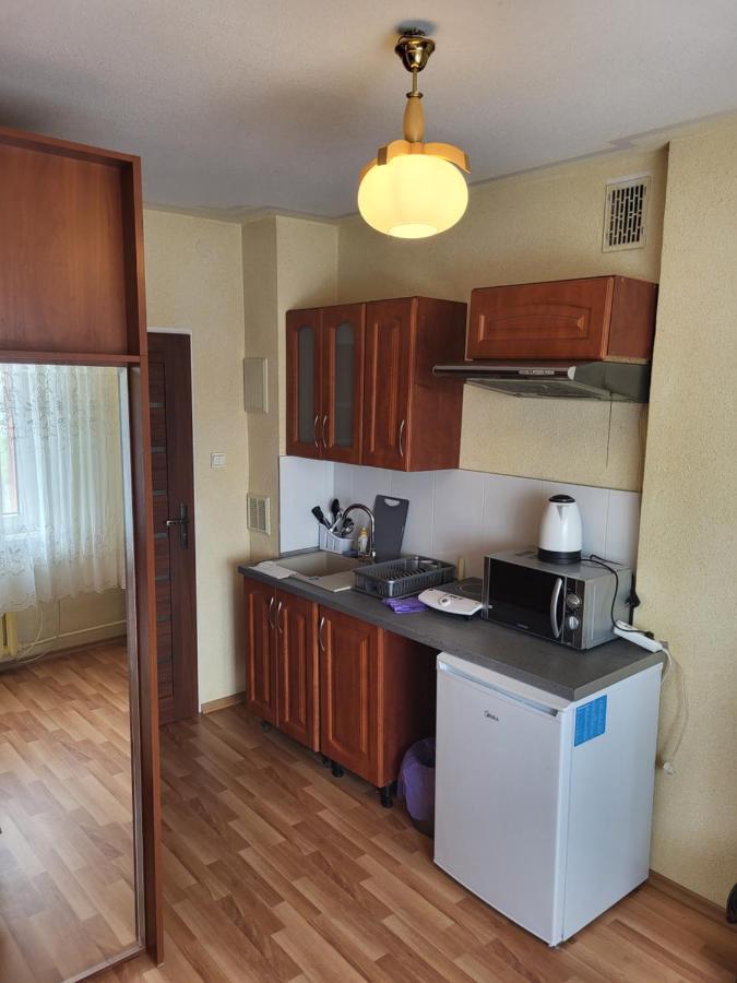Admiral Aqua Resort Миелно Екстериор снимка
