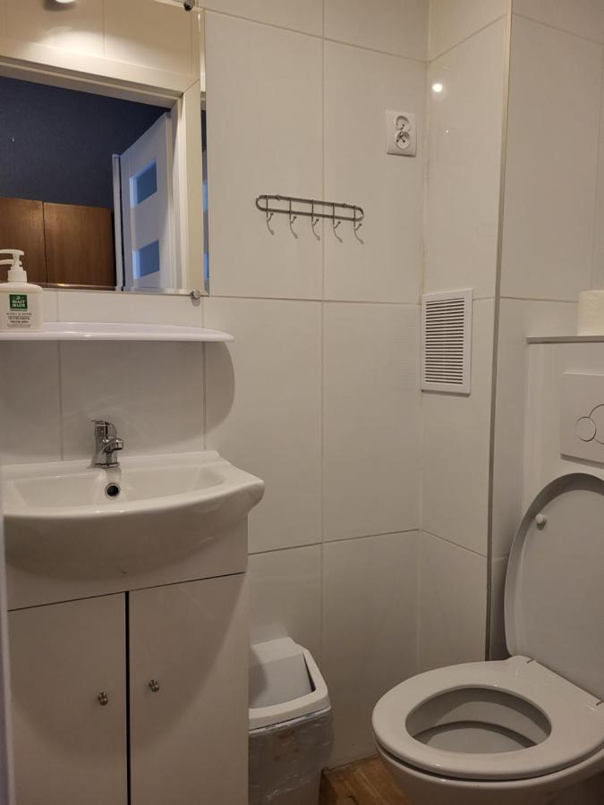 Admiral Aqua Resort Миелно Екстериор снимка