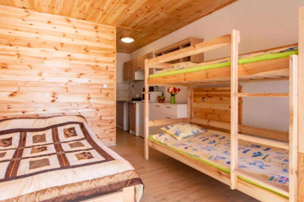 Admiral Aqua Resort Миелно Екстериор снимка