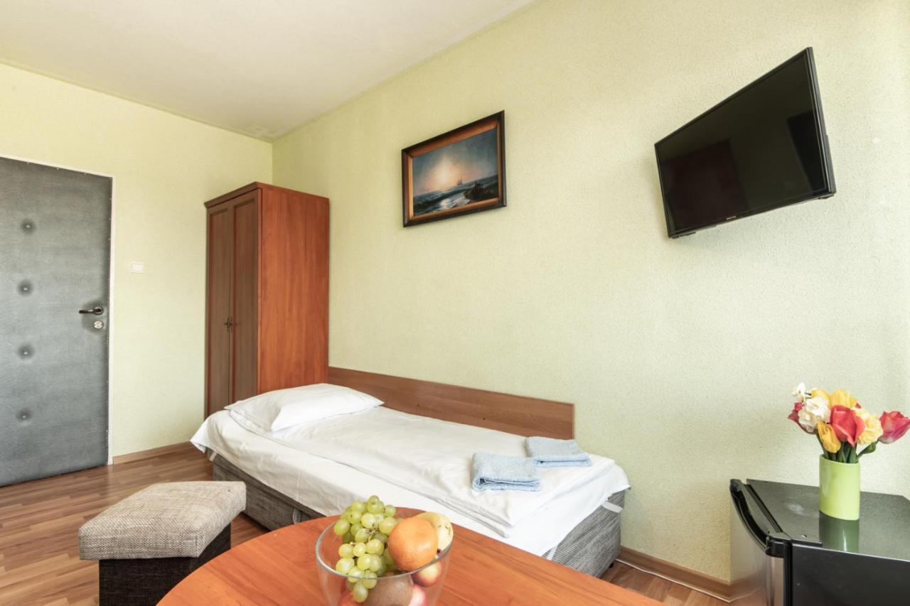 Admiral Aqua Resort Миелно Екстериор снимка