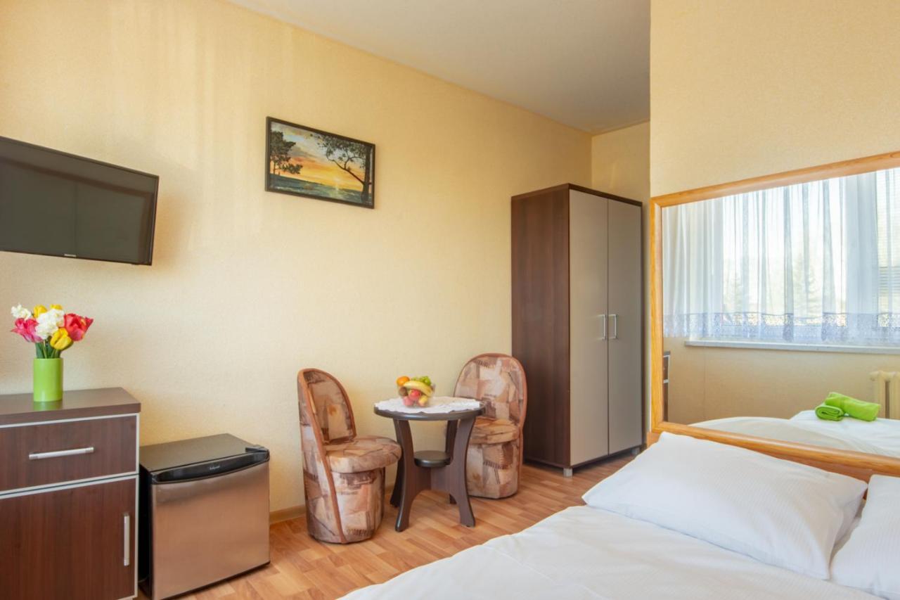 Admiral Aqua Resort Миелно Екстериор снимка